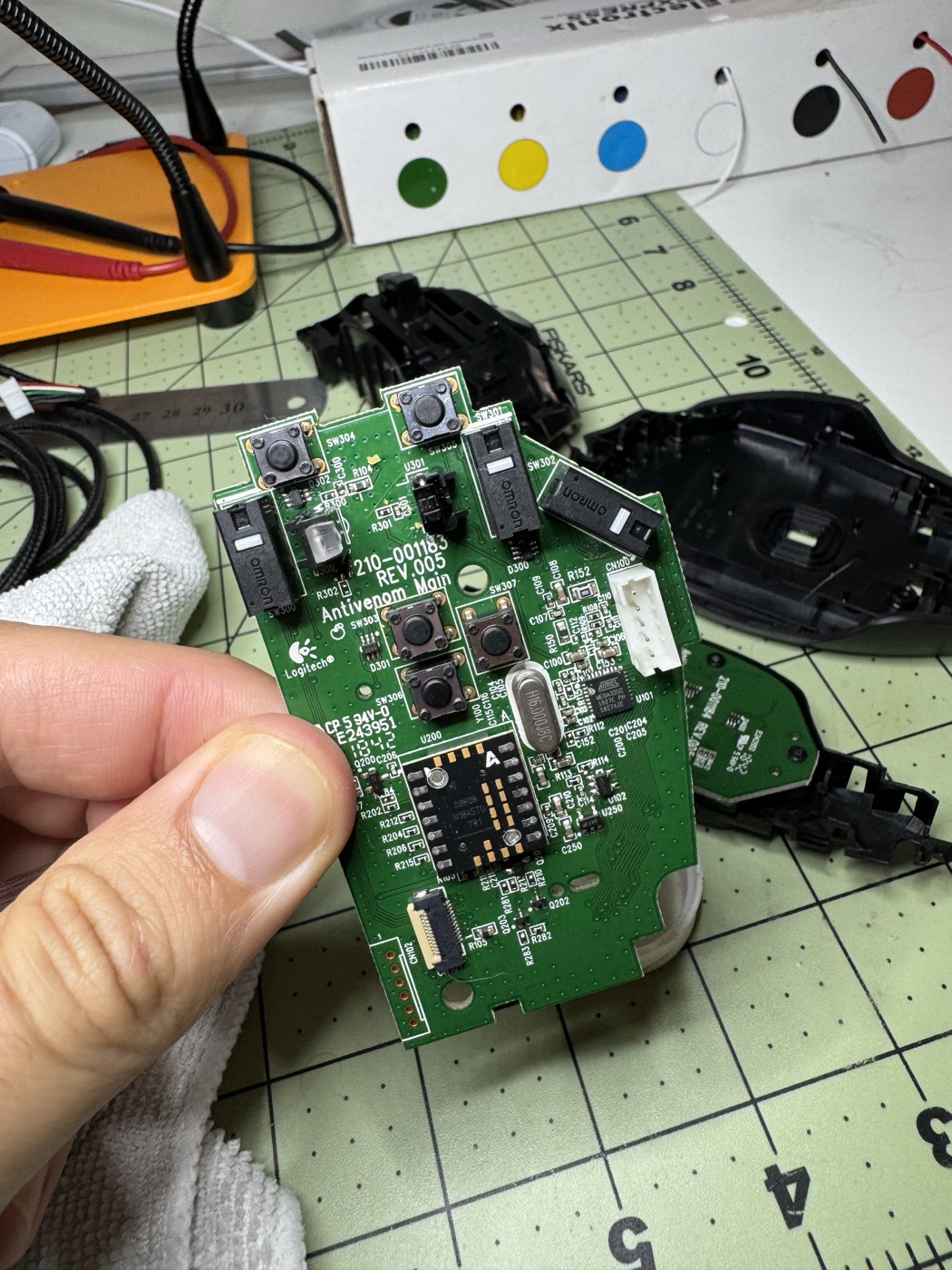 Main PCB with the stock Omron switches